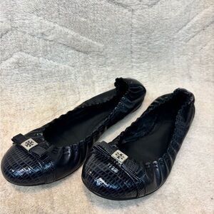 Authentic Tory Burch Croc Cap Toe Black Ballet Flats with Bow Accent